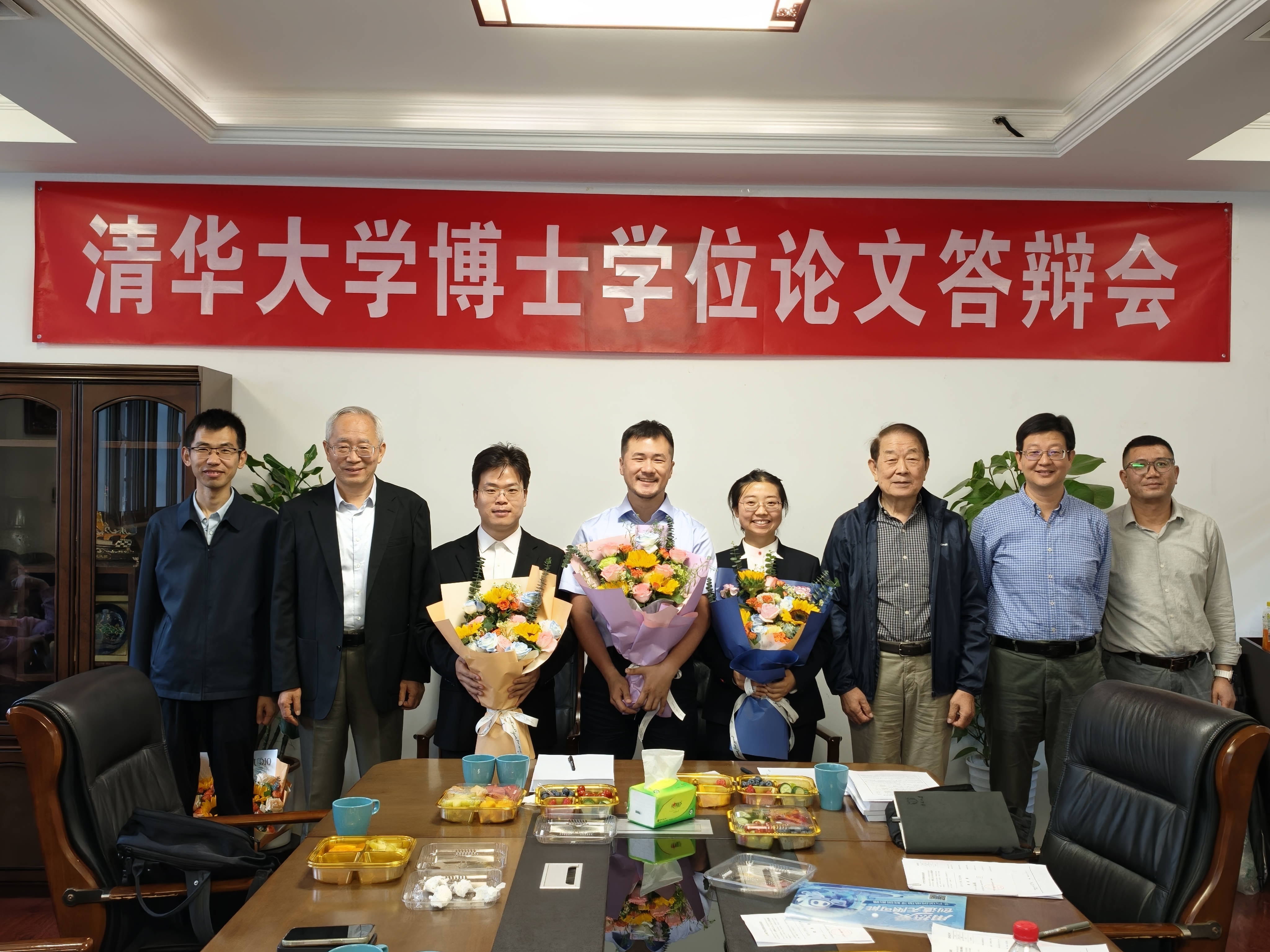 Congratulations to Guohui, Qian and Jinyang on Defending Their Doctoral Dissertations!